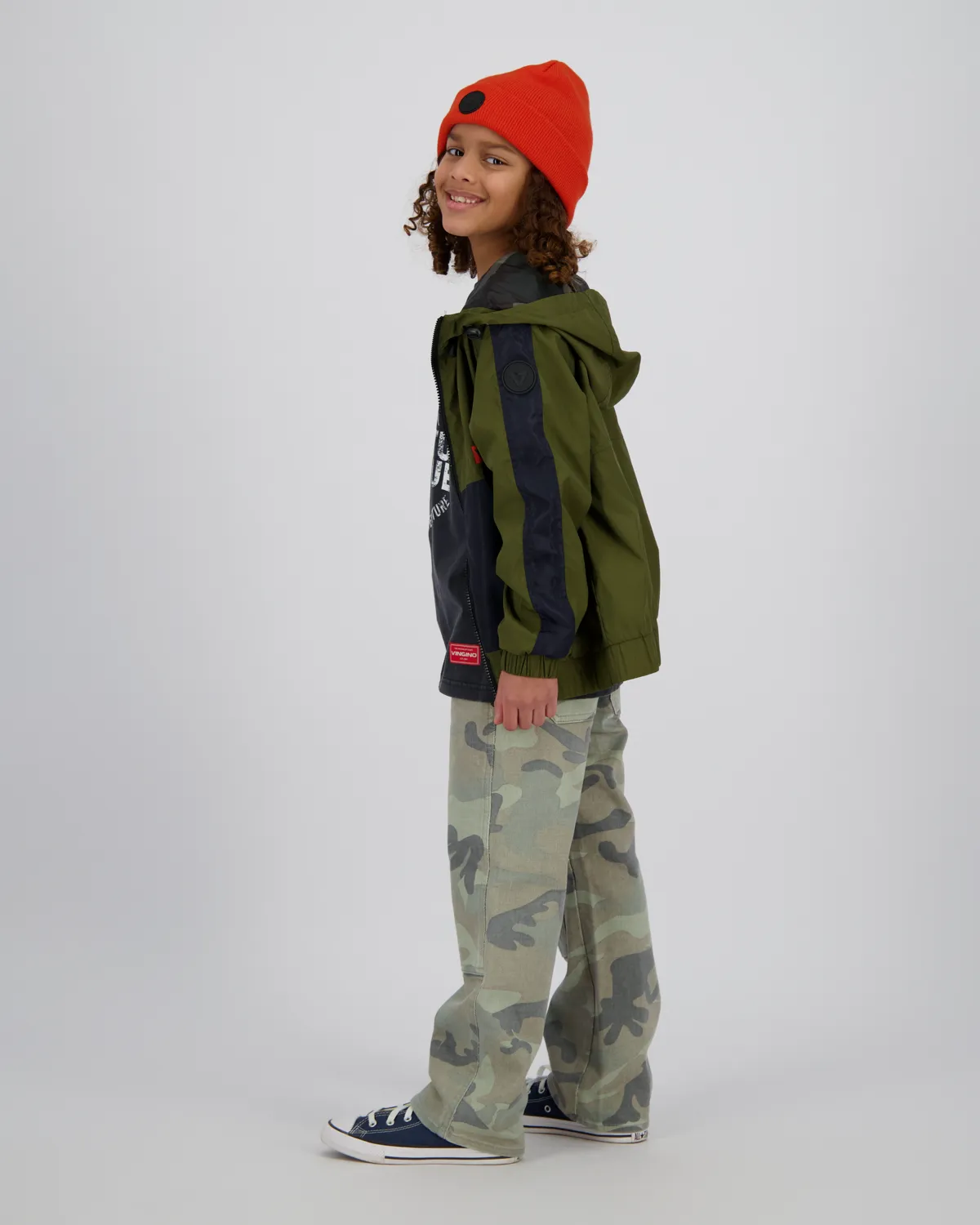 Jungen Relaxed Jeans Gino camo worker | Grün