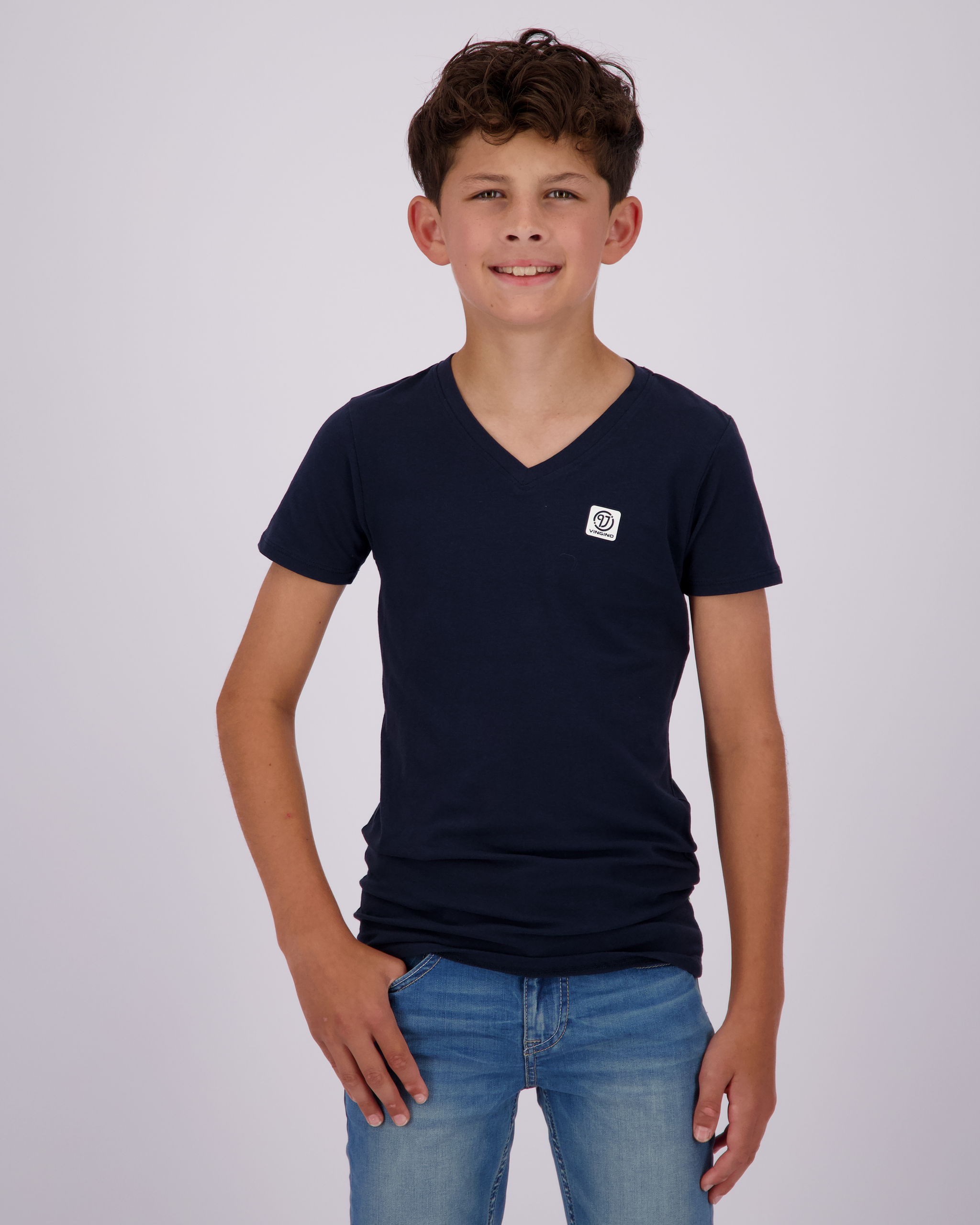 B Basic v-neck T-shirt