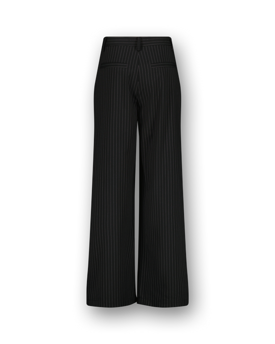 Straight Hose Susie